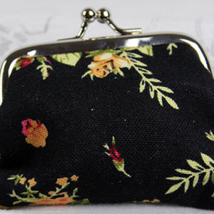 Floral Black Coin Purse Vintage Retro Style Look